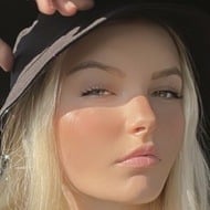 Maja Hochhalter, 21 (TikTok Star)