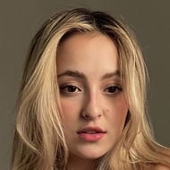 Majo Gutiérrez, 24 (YouTube Star)