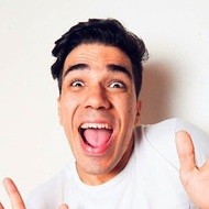 Malacueca, 32 (YouTube明星)