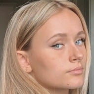 Malin Tomkins, 23 (TikTok Star)