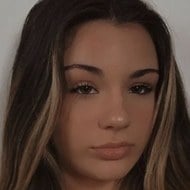 Mallory Dolansky, 18 (TikTok Star)