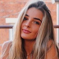 Mallory Putnal, 26 (Instagram Star)