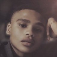 Malyk Santiago, 26 (Model)