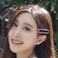 Mandy Sandy&Mandy, 24 (YouTube Star)