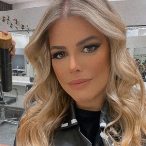 Manuela Carvalho, 35 (Instagram明星)