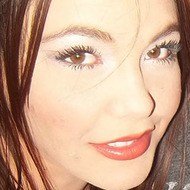 Manuela Escobar, 39 (Familielid)