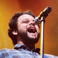 Marcos Almeida, 42 (摇滚歌手)