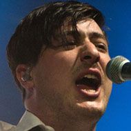 Marcus Mumford, 37 (民歌手)