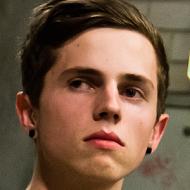 Marcus Passey, 29 (Cantante punk)