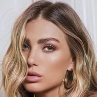 Mari Malz, 36 (Instagram Star)