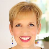 Mari Smith, 57 (Facebook明星)