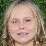 Maria Lark, 26 (TV Actress)