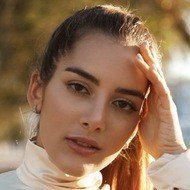 María Valeria Urdaneta, 27 (YouTube Star)