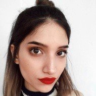 Mariam Obregón, 24 (YouTube明星)