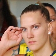 Marianne Steinbrecher, 42 (排球运动员)