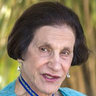 Marie Bashir, 94 (政治家)