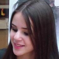 Marina Kaye, 27 (流行歌手)