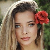 Marina Reche, 25 (Instagram明星)