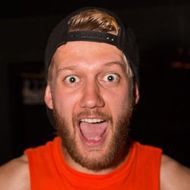 Mark Andrews, 33 (摔跤手)