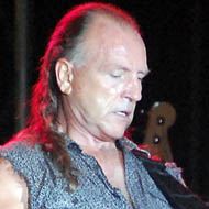 Mark Farner, 75 (吉他手)