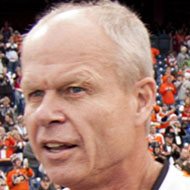 Mark Howe, 68 (曲棍球运动员)