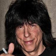 Marky Ramone, 67 (Batterista)