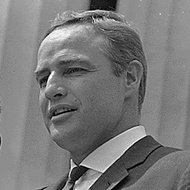 Marlon Brando (1924 - 2004) (电影演员)