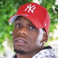 Marmar Oso, 25 (Estrelas do YouTube)