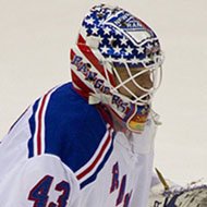 Martin Biron, 46 (曲棍球运动员)