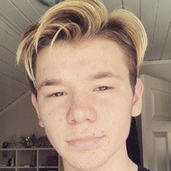 Martinus Gunnarsen, 23 (流行歌手)