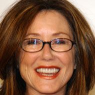 Mary McDonnell, 71 (Filmschauspielerin)