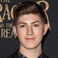 Mason Cook, 25 (电影演员)