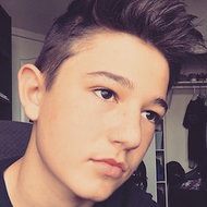 Mason Plomteaux, 24 (YouNow明星)