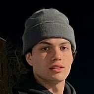 Mateo Navarro, 25 (TikTok明星)