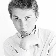 Matt Hall, 25 (Estrelas do YouTube)