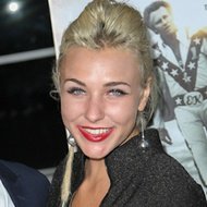 Maty Noyes, 26 (R&B Singer)