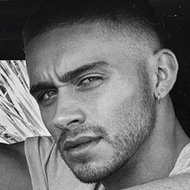 Maverick McConnell, 30 (模特)