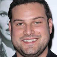 Max Adler, 39 (TV Schauspieler)