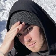 Max Beaumont, 27 (Entrepreneur)