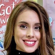 Max Collins, 31 (TV Actress)