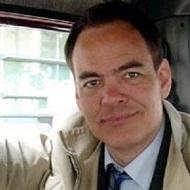 Max Keiser, 64 (Người dẫn chương trình)