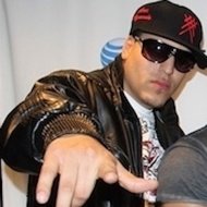 Max Santos, 42 (貝斯手)
