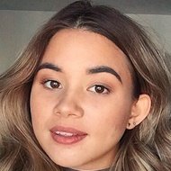 Maya Nilsen, 28 (YouTube Star)