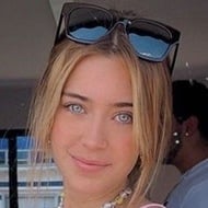 McCall Mitchell, 27 (Estrella de TikTok)