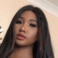 Meg Kylie, 26 (Instagram Star)