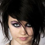 Megan Burns, 39 (流行歌手)