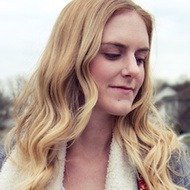 Megan Davies, 33 (Pop Singer)