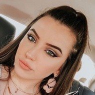 Megan Donoho, 26 (Instagram Star)