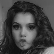 Megan Marie, 22 (TikTok明星)