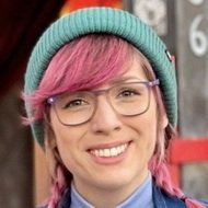 Meghan Camarena, 36 (Estrelas do YouTube)